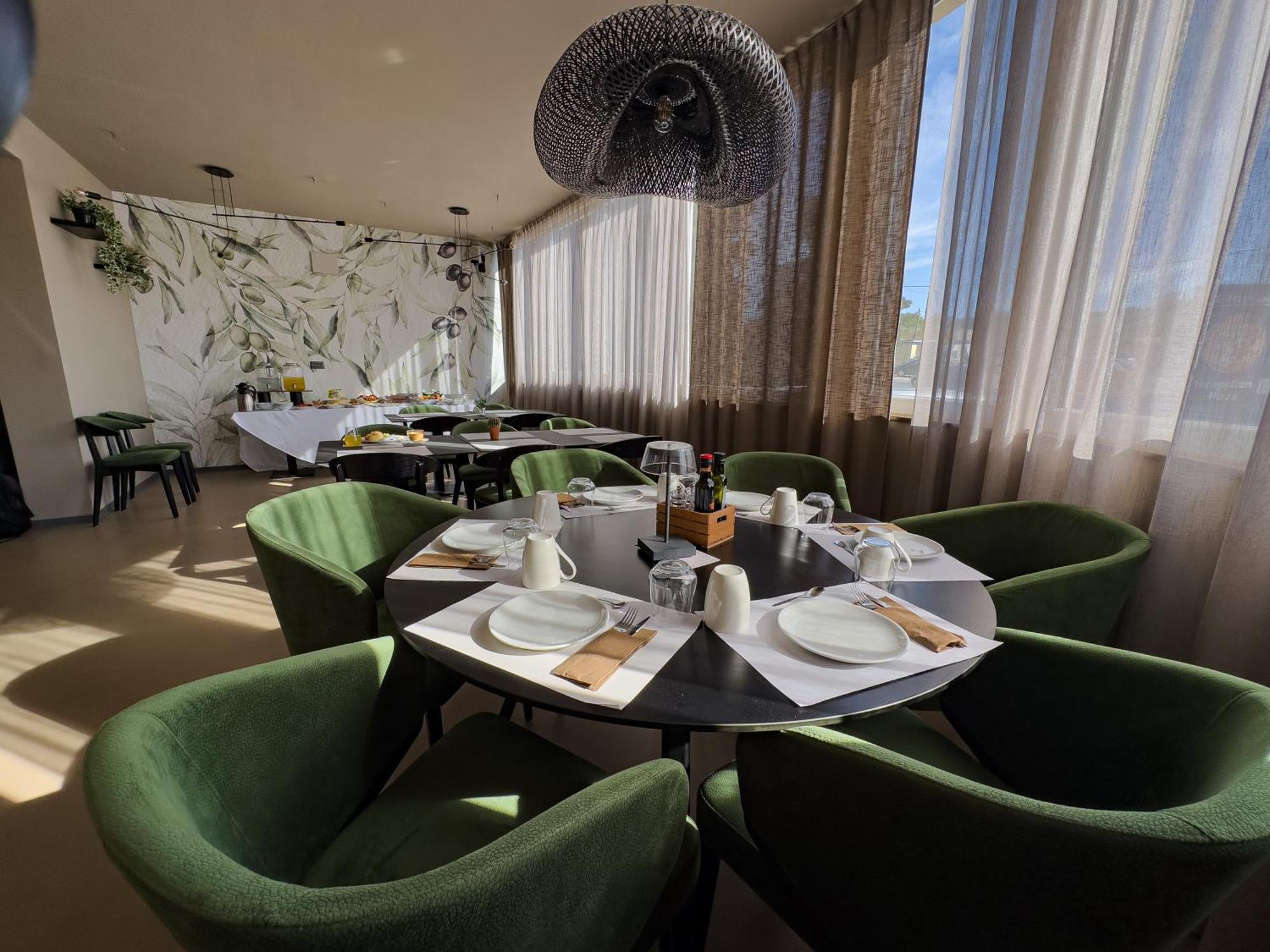 Bellevue Hill Apartment